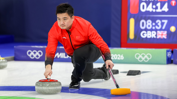 MK体育集团国家电投保定公司工会举办职工陆地冰壶挑战赛展现团队精神与拼搏魅力！(图1)