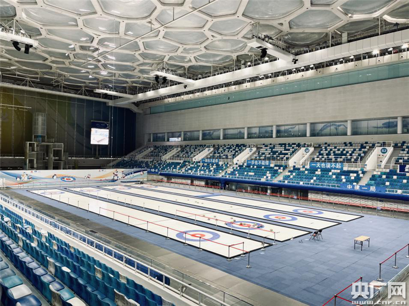 MK体育探访《重返·狼群》里的若尔盖草原：牧民与狼比邻而居很难划清界限“近年来感觉狼增多了”(图1)