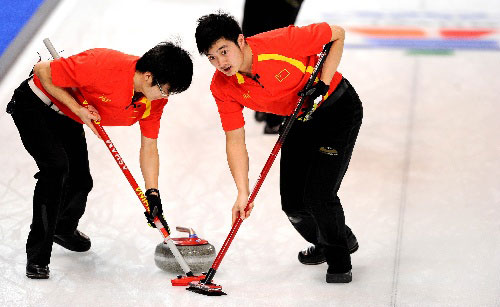 中国冰壶女队世青赛摘铜追平历史最佳战绩(图1)