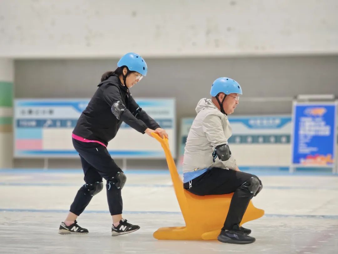 黑龙江冰雪体育职业学院筑起冰雪产业链人才培养高地(图1)